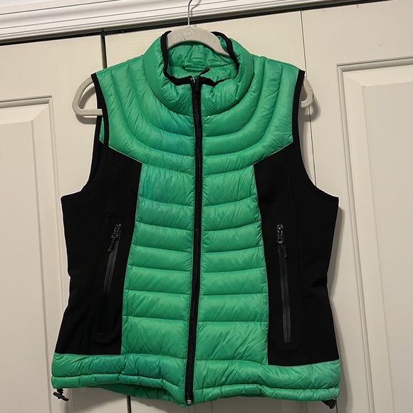 BERNARDO GOOSE DOWN INSULATED PUFFER NYLON VEST JACKET - Picture 3 of 14